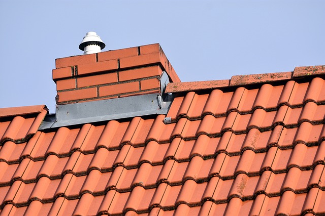 Conseils pour repérer et réparer les fuites sur la toiture